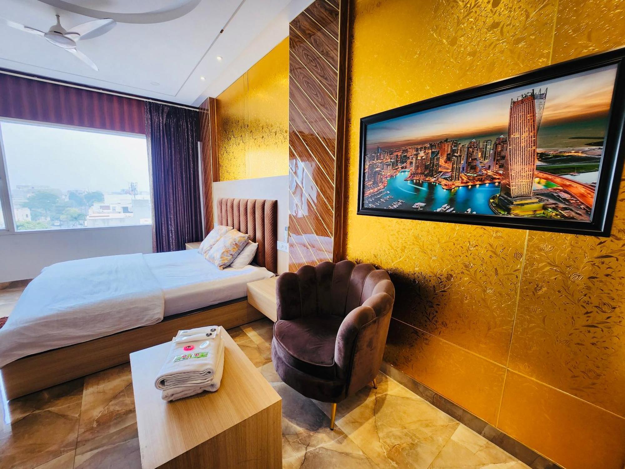 Holidayvilla & Suites Amritsar- Green Avenue Εξωτερικό φωτογραφία